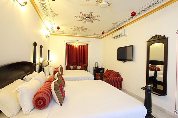 Best Luxury Hotel Rooms Udaipur